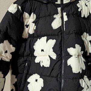 Ava & Viv puffer jacket 1X mod flower black and white